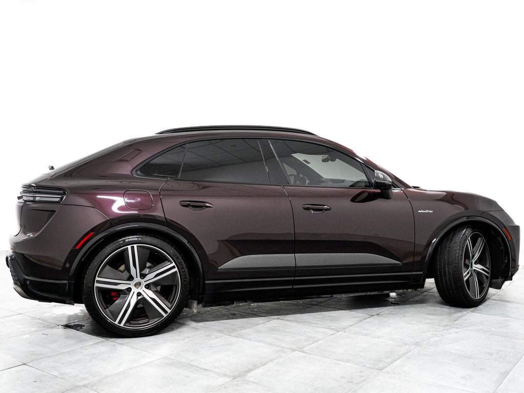 Used 2024 Porsche Macan Turbo Electric AWD/4WD image 7