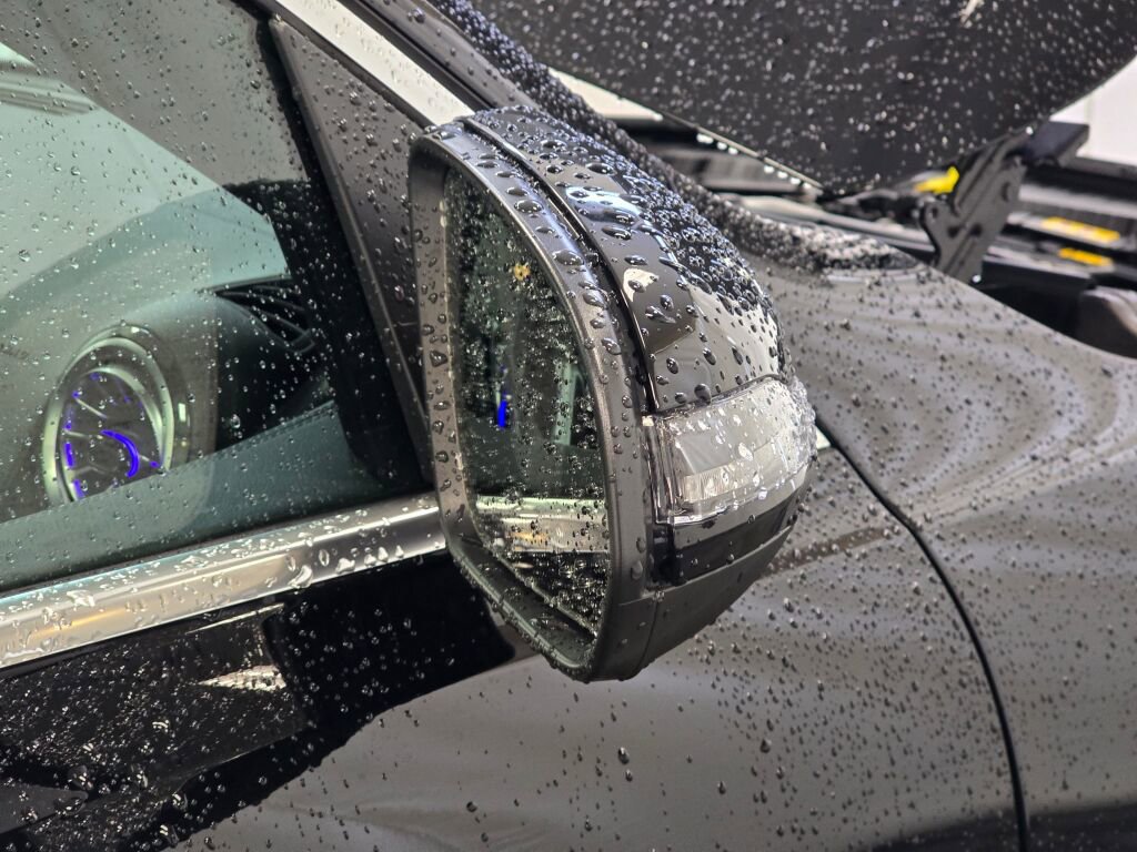 Used 2025 Mercedes-Benz GLB 250 4MATIC image 27