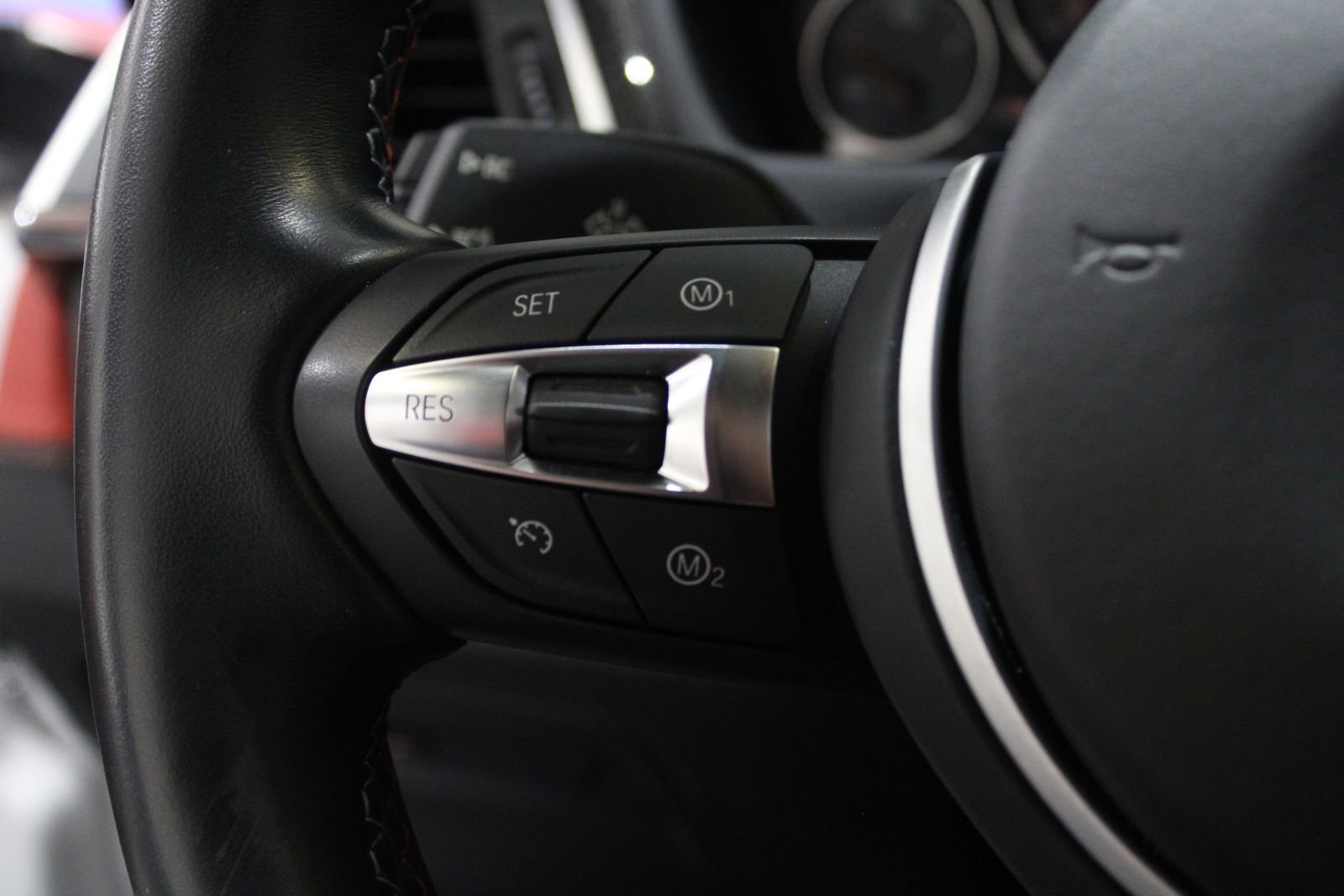 Used 2019 BMW M4 Convertible w/ Executive Package image 26