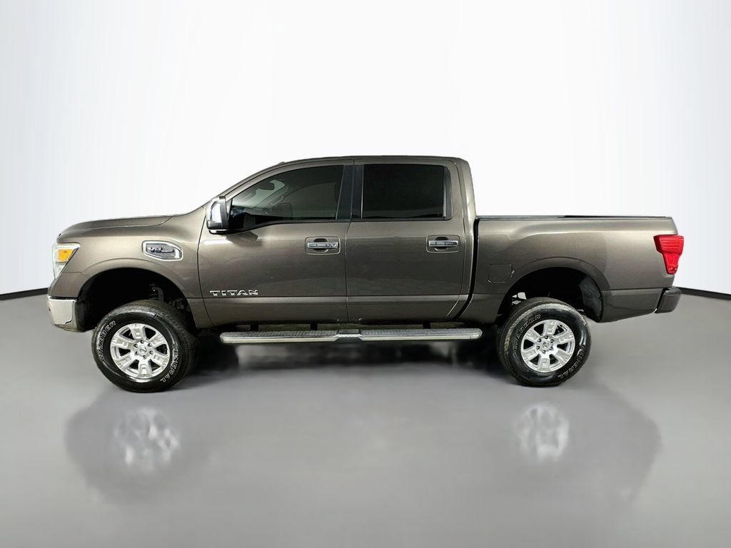 Used 2017 Nissan Titan SL w/ Off-Road Package AWD/4WD image 4