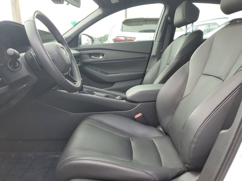 Used 2024 Honda Accord Sport image 14