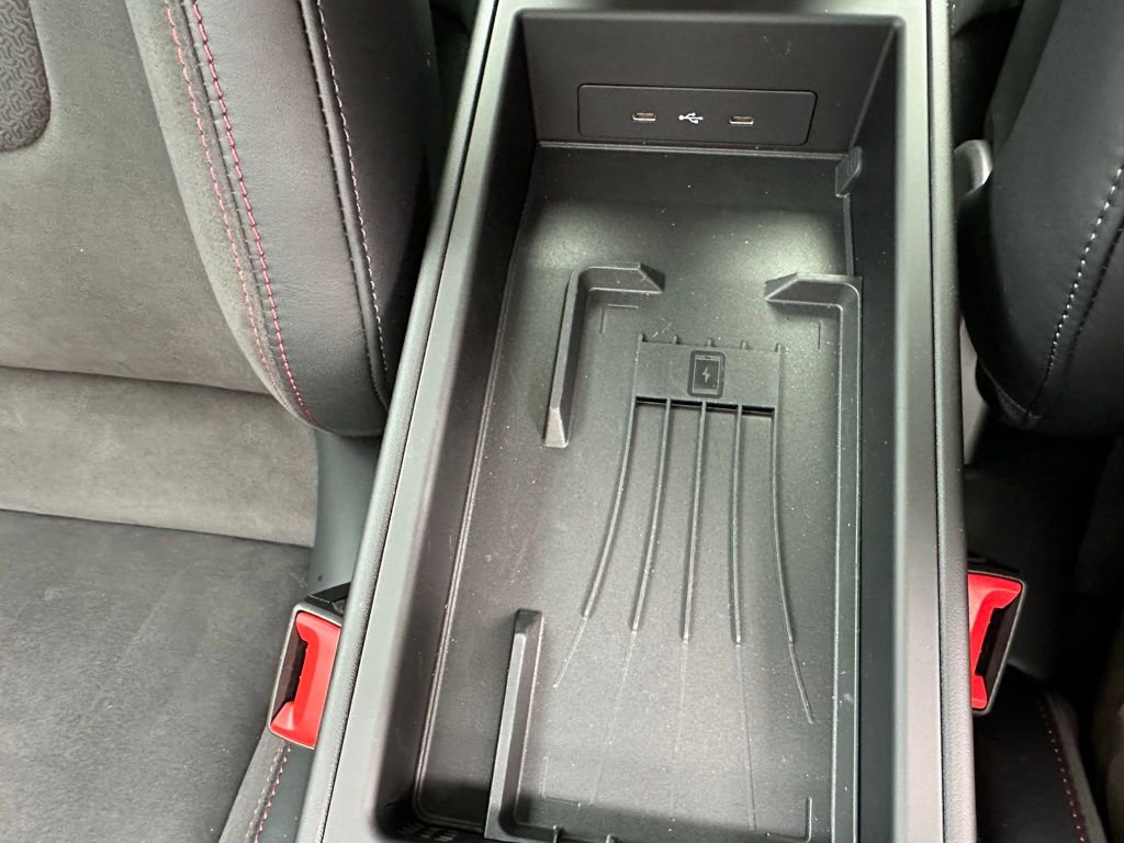 Used 2025 Porsche 911 Carrera GTS image 34