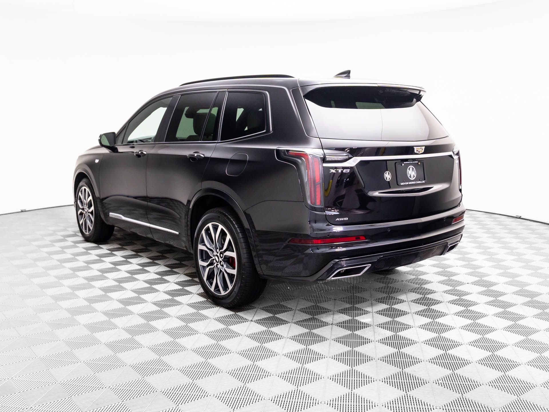 Certified 2024 Cadillac XT6 Sport w/ Technology Package image 3