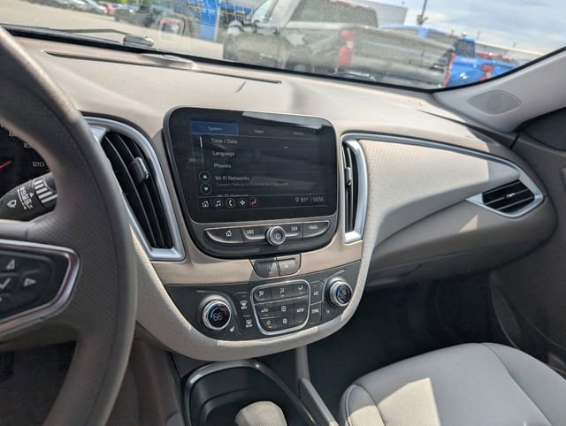Used 2023 Chevrolet Malibu LT FWD image 20