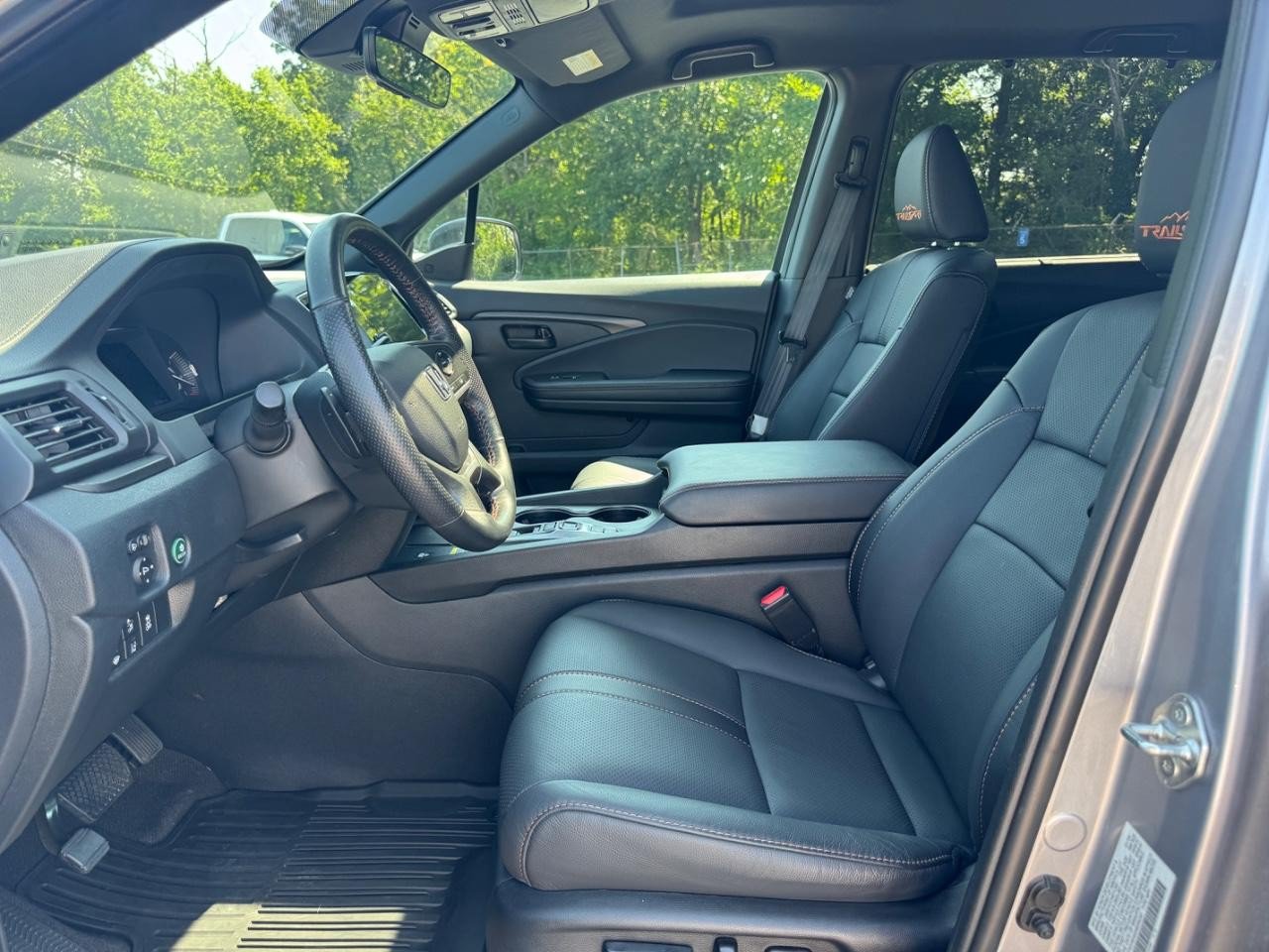 Certified 2024 Honda Passport TrailSport image 19