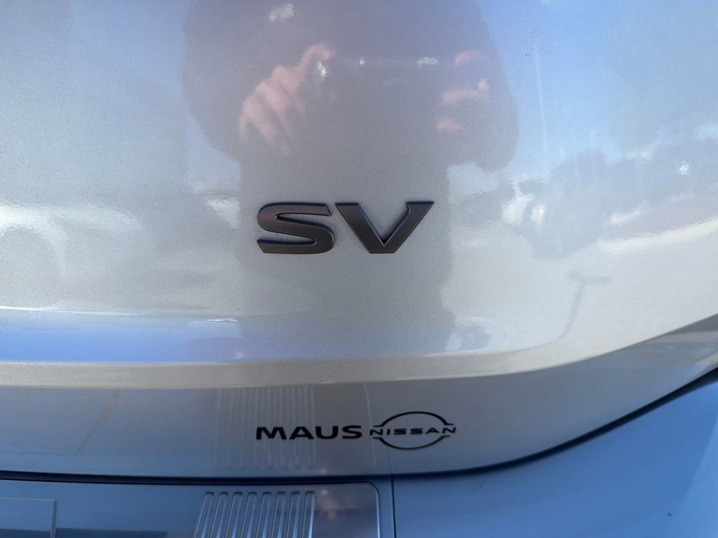 Used 2024 Nissan Rogue SV image 13