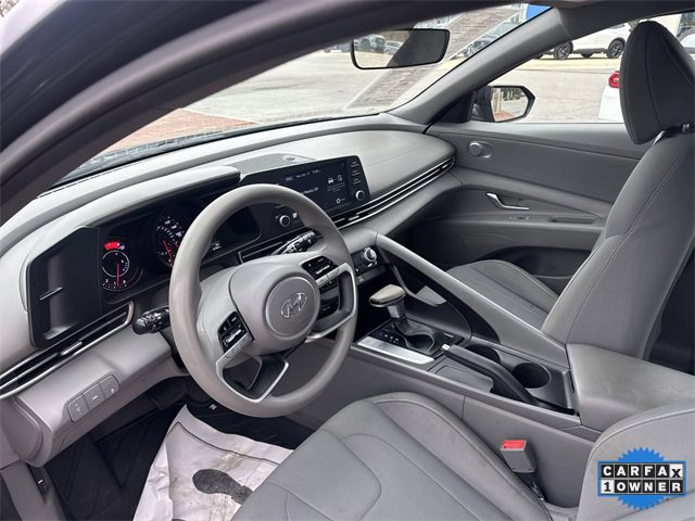 Used 2023 Hyundai Elantra SEL image 13