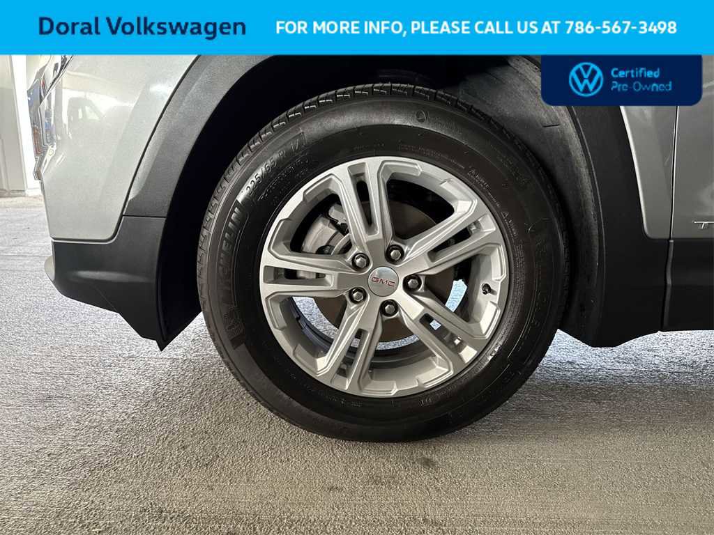 Used 2023 GMC Terrain SLE image 11