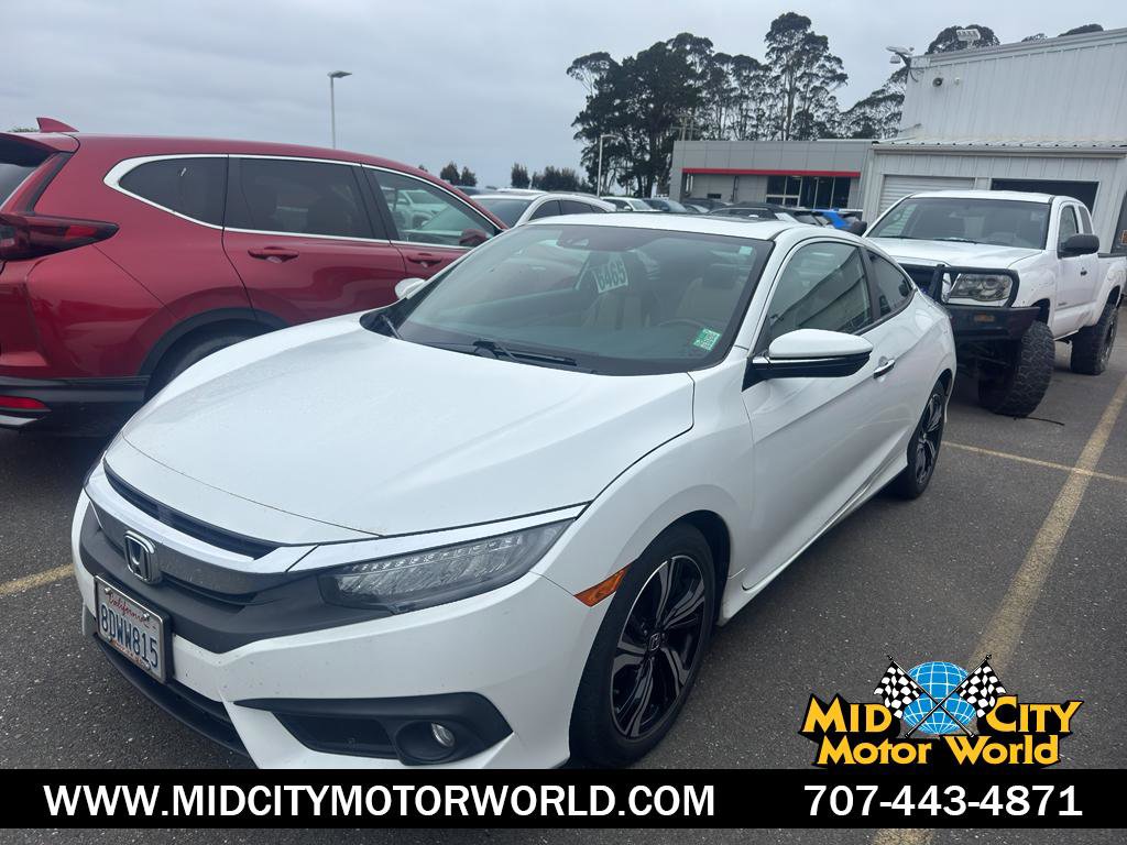 Used 2017 Honda Civic Touring image 1