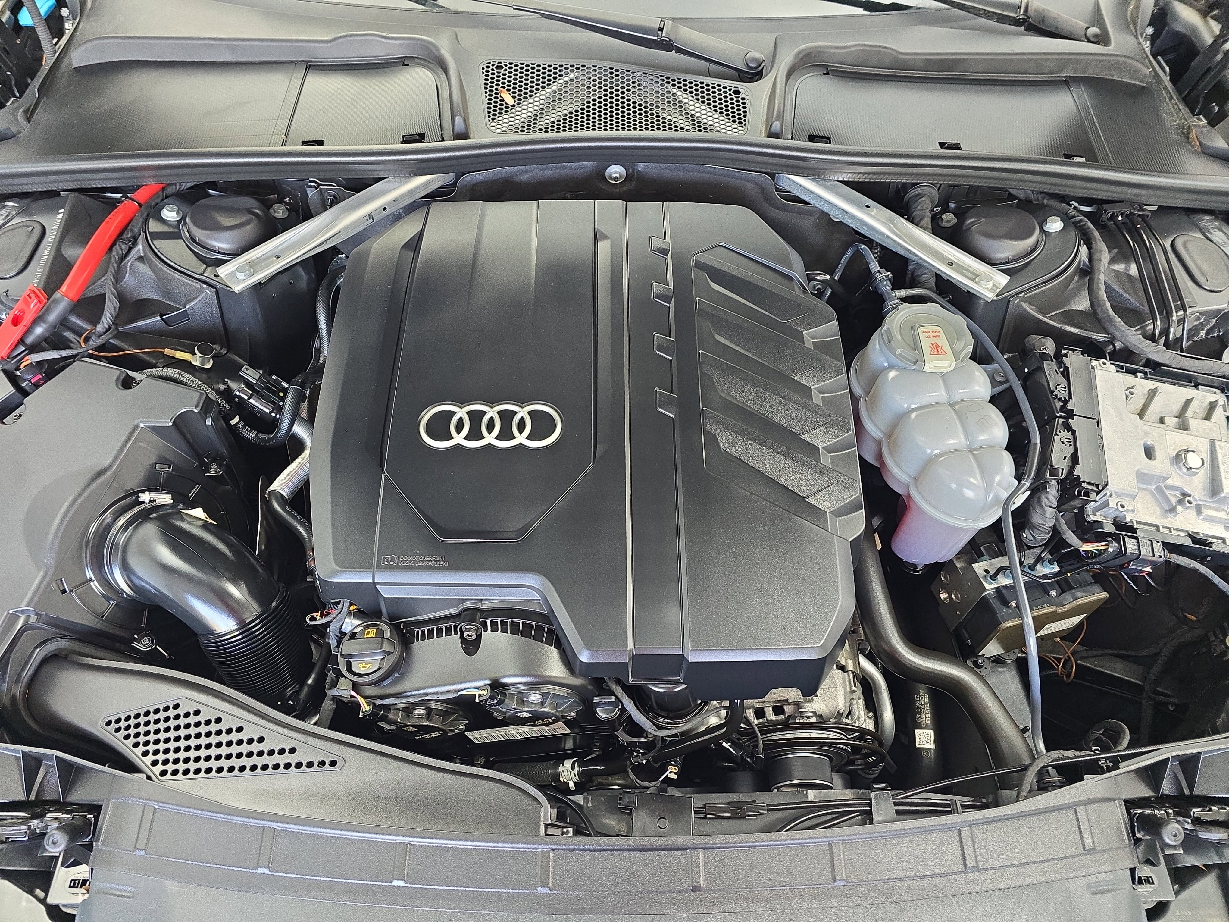 Used 2021 Audi A4 2.0T Premium Plus w/ Premium Plus Package image 30