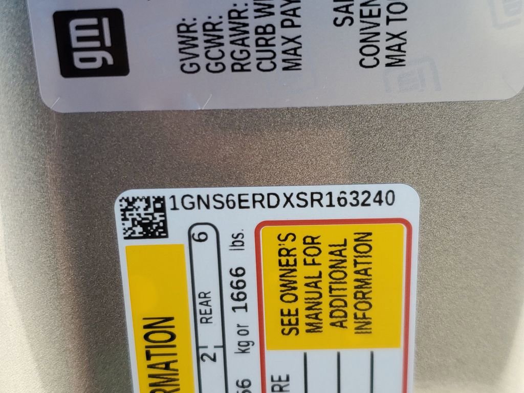 Used 2025 Chevrolet Suburban RST image 30