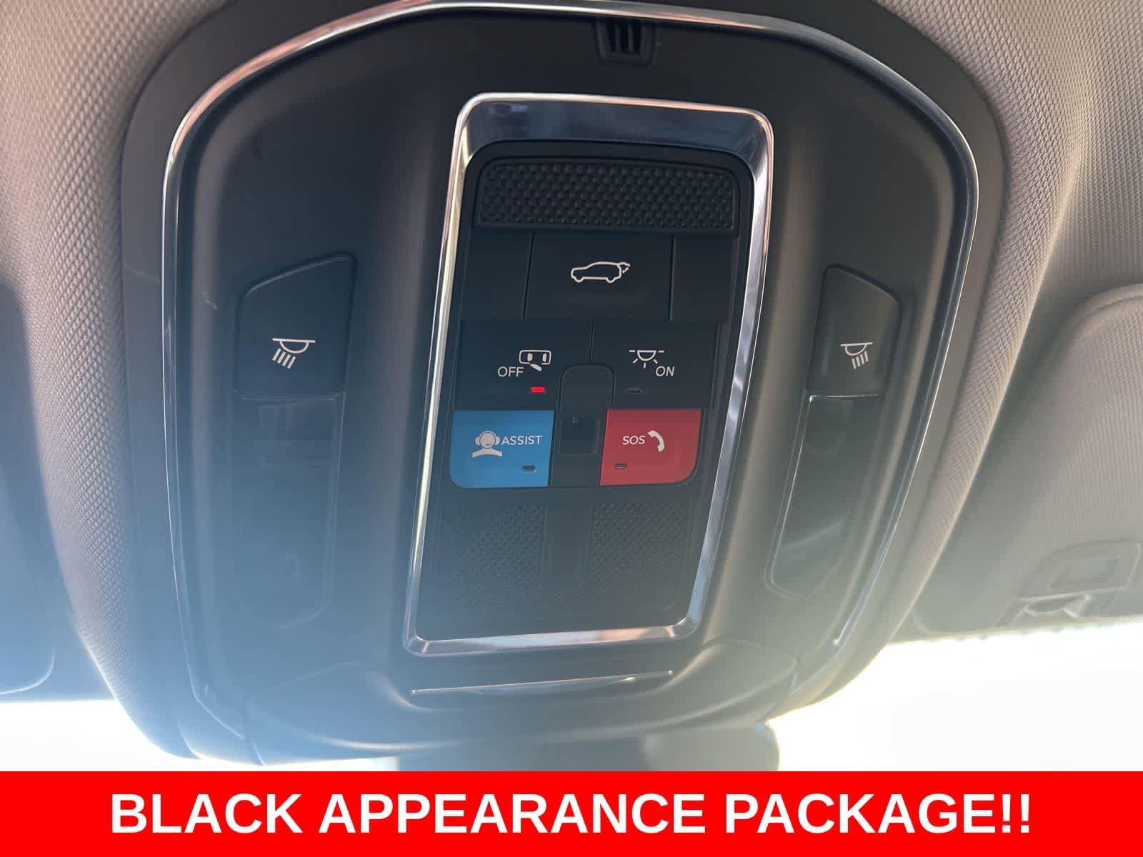 Used 2023 Jeep Grand Cherokee Limited w/ Black Appearance Package AWD/4WD image 42