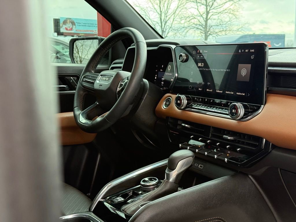 Used 2023 GMC Canyon AT4 w/ AT4 Premium Package image 37