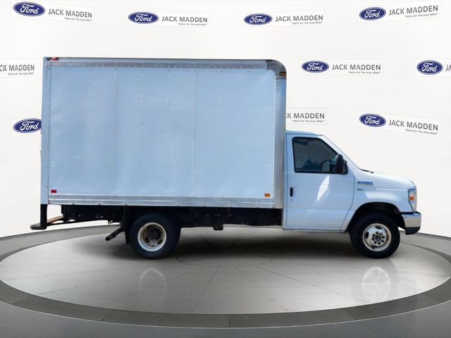 Used 2015 Ford E-350 and Econoline 350 Super Duty w/ Power Windows & Locks Group RWD image 6