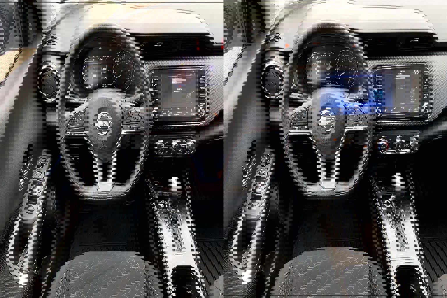 Used 2023 Nissan Kicks SV image 5