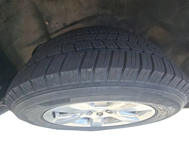 Used 2015 Chevrolet Tahoe LT RWD image 5