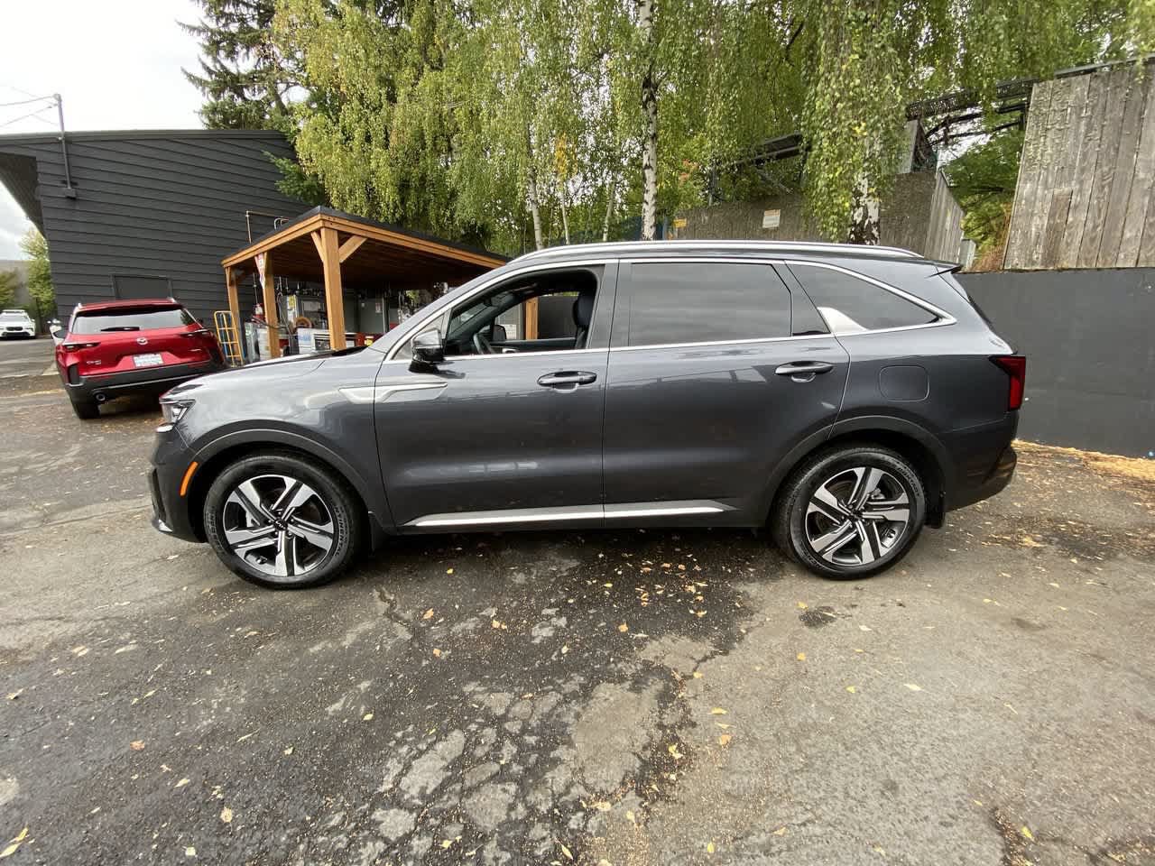Used 2023 Kia Sorento SX Prestige AWD/4WD image 3