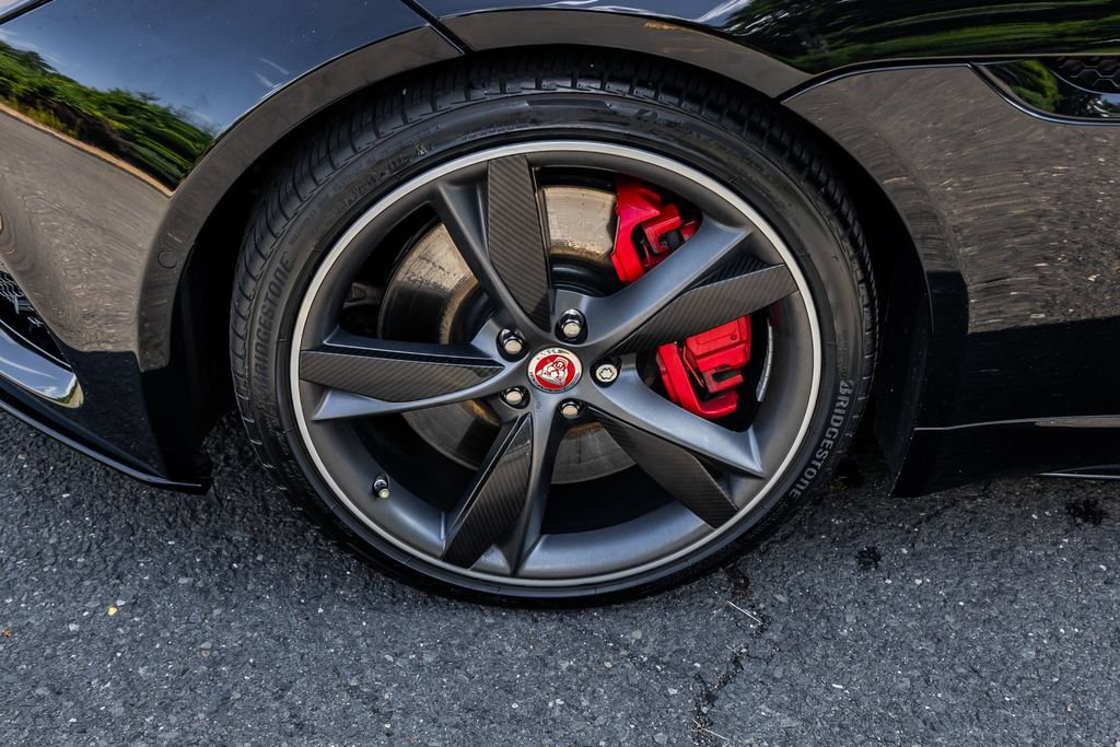 Used 2018 Jaguar F-TYPE R AWD/4WD image 13