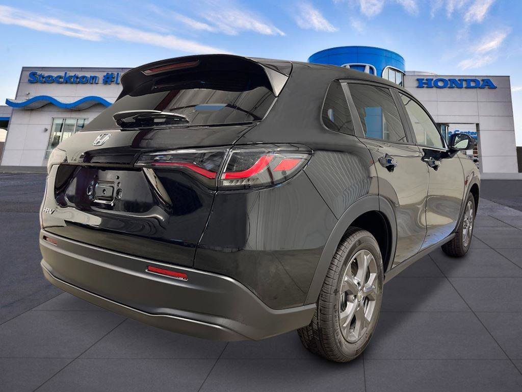 New 2026 Honda HR-V LX image 5