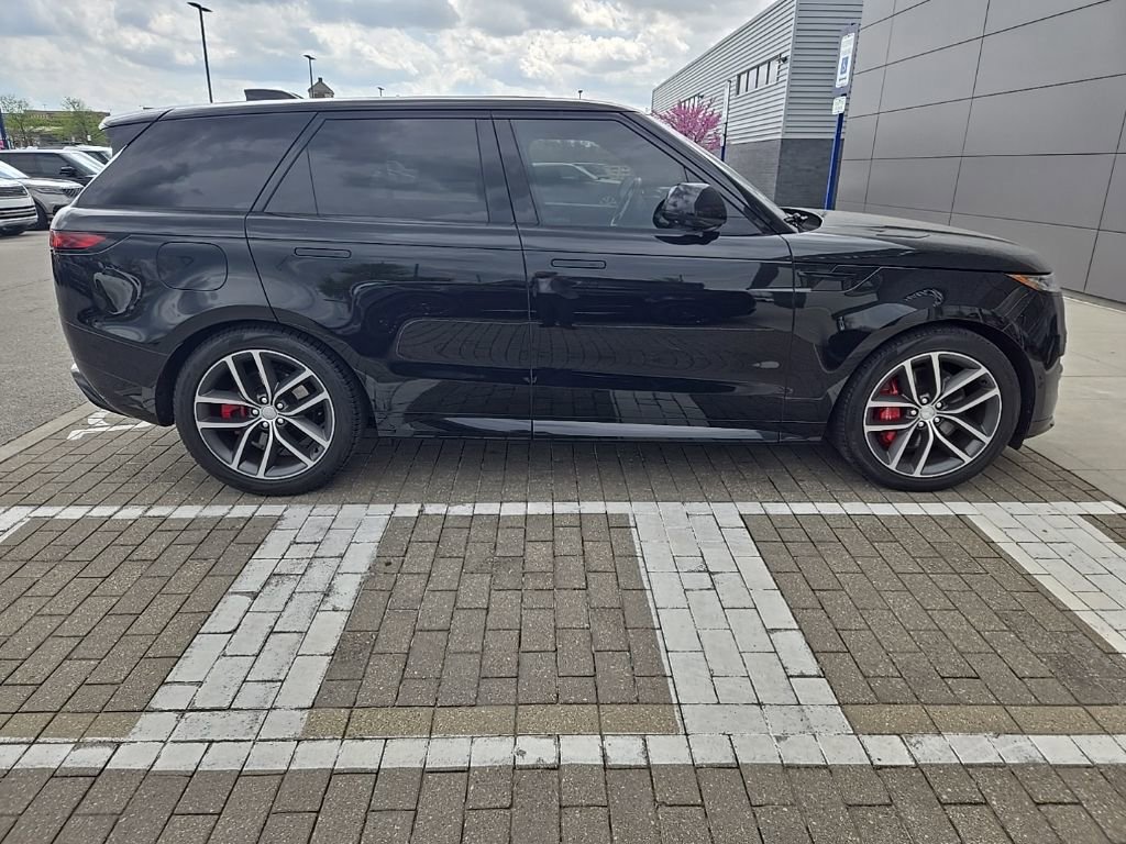 Certified 2023 Land Rover Range Rover Sport First Edition image 4
