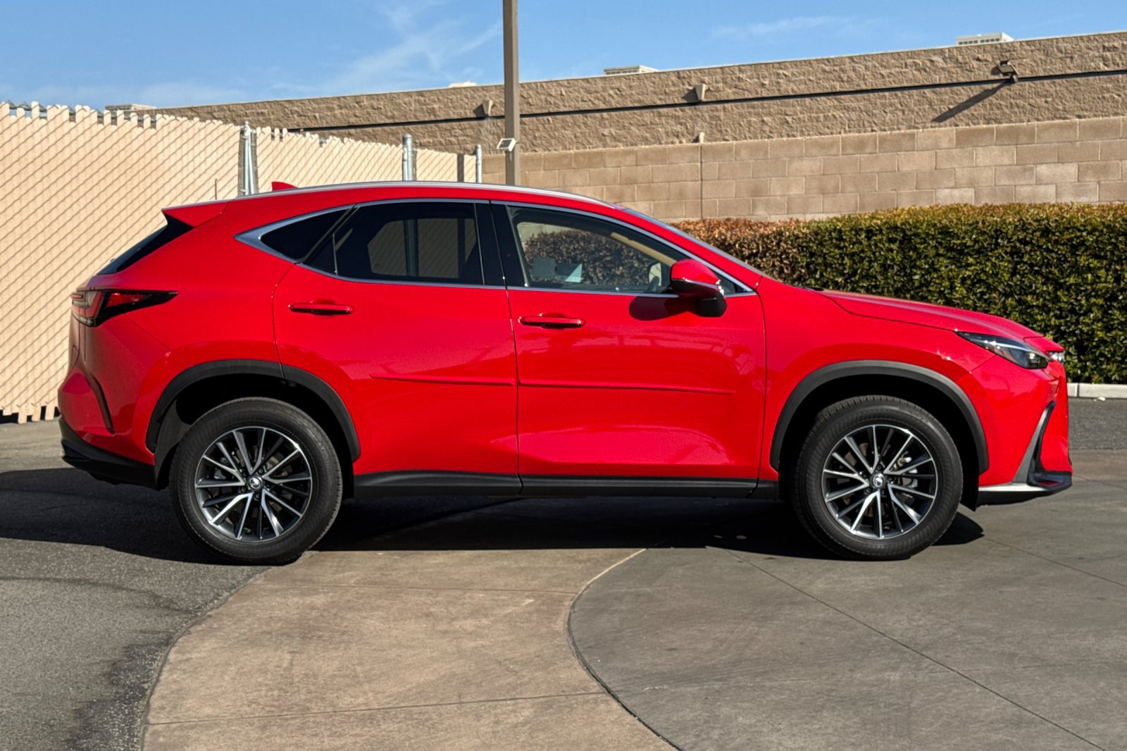 Certified 2024 Lexus NX 350h AWD image 3