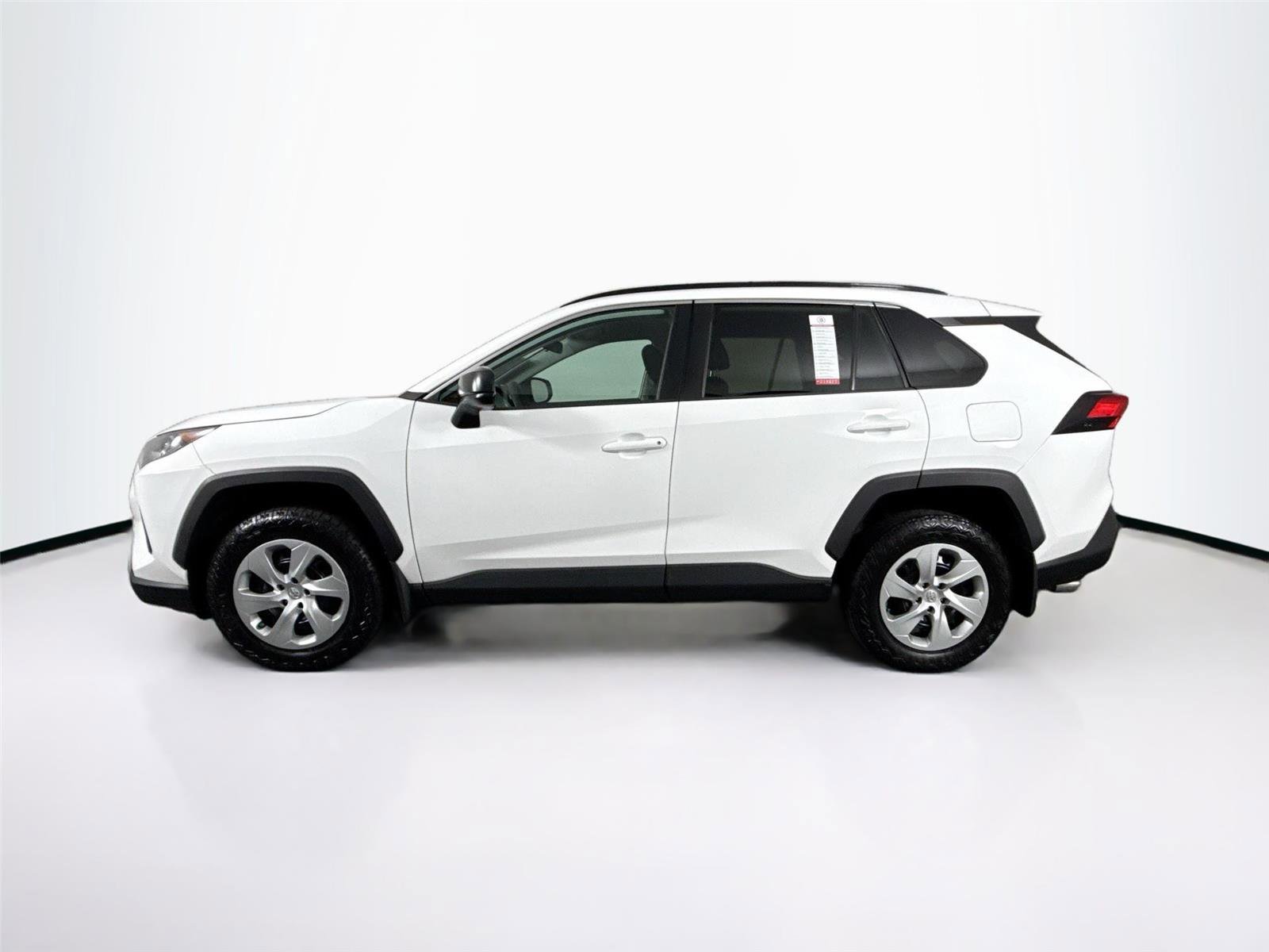 Used 2019 Toyota RAV4 LE image 12