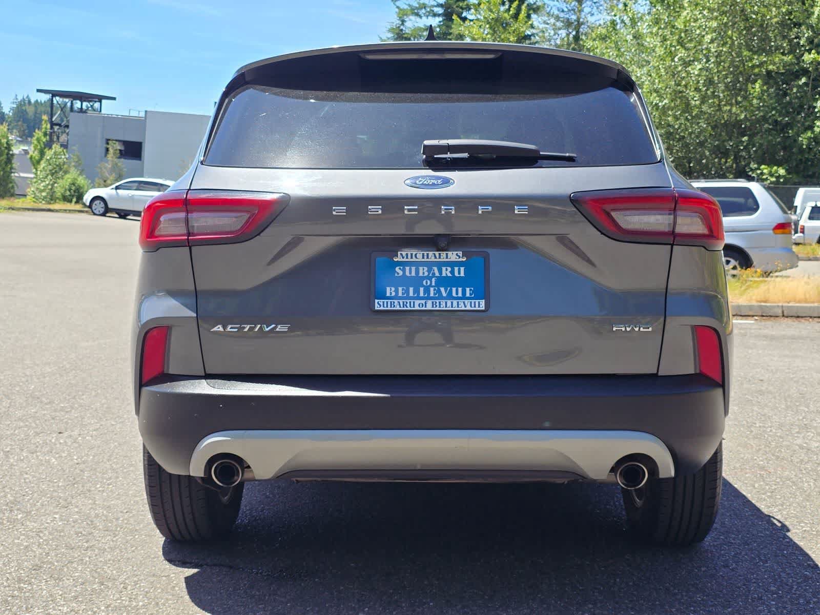 Used 2024 Ford Escape Active AWD/4WD image 4