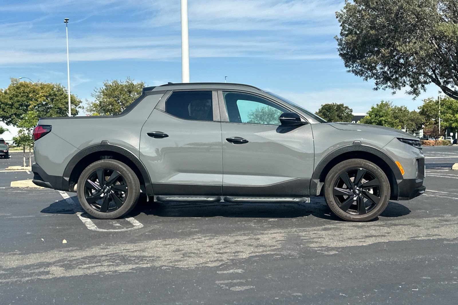 Used 2023 Hyundai Santa Cruz Night AWD/4WD image 3