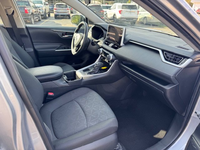 Used 2024 Toyota RAV4 XLE image 14