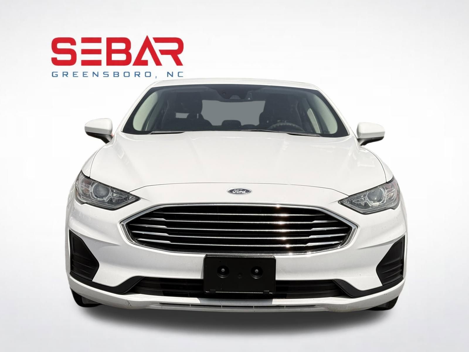 Used 2019 Ford Fusion SE FWD image 2