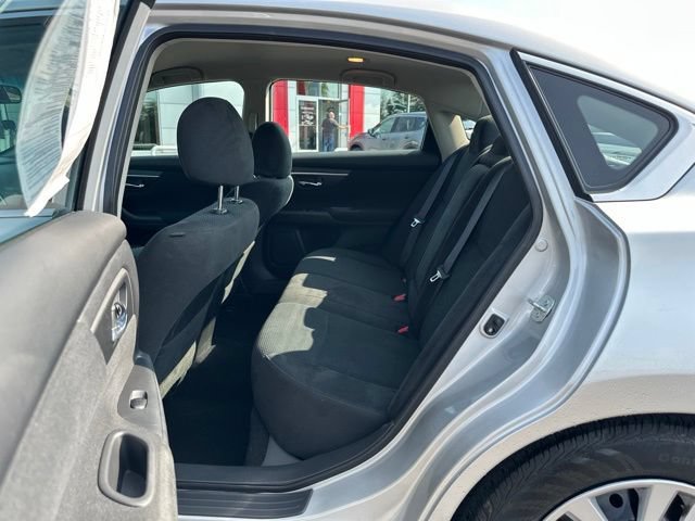 Used 2015 Nissan Altima 2.5 S w/ Power Driver Seat Package FWD image 16