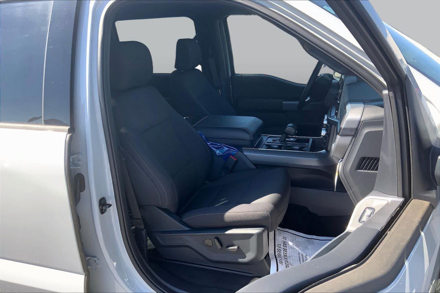 Used 2026 Ford F150 XLT w/ Equipment Group 302A MID AWD/4WD image 9
