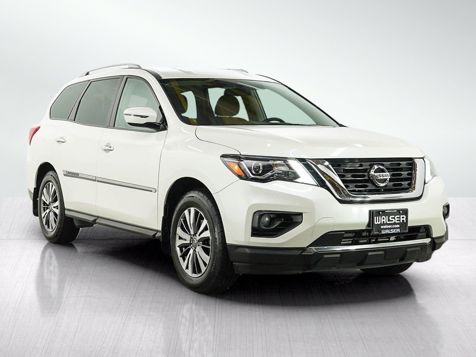 Used 2019 Nissan Pathfinder S AWD/4WD image 7
