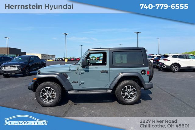 Used 2024 Jeep Wrangler Sport AWD/4WD image 4