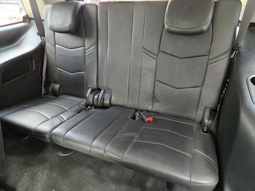 Used 2017 Cadillac Escalade Luxury RWD image 27