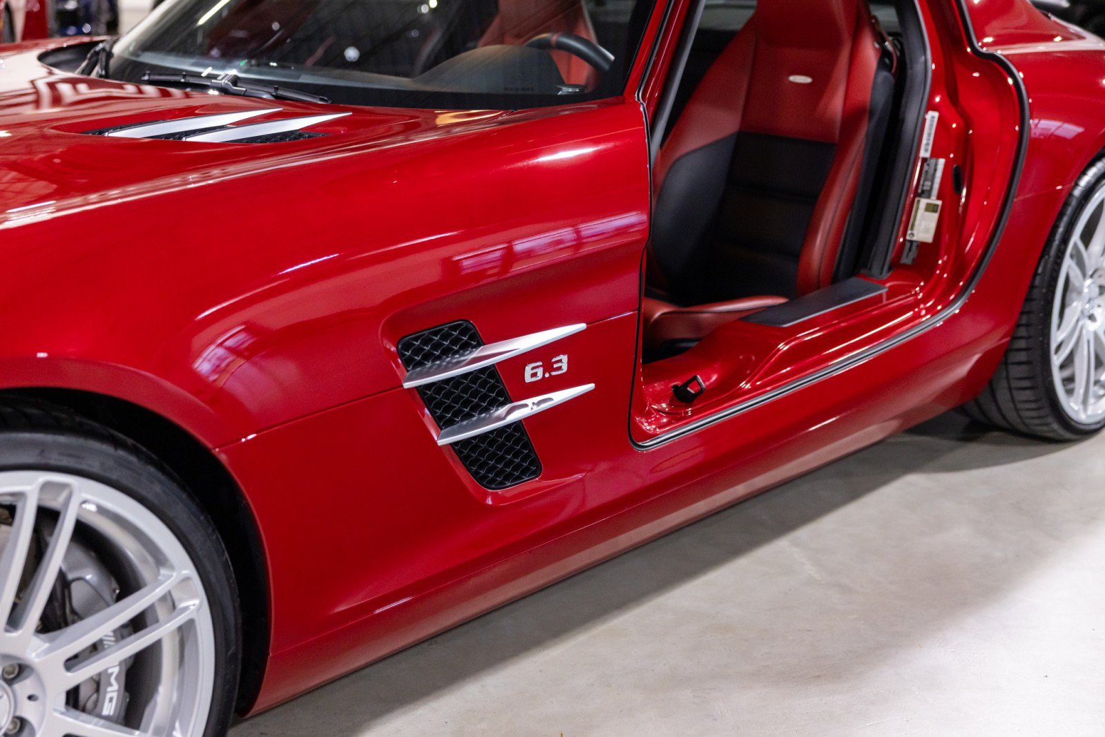 Used 2012 Mercedes-Benz SLS AMG Coupe image 20