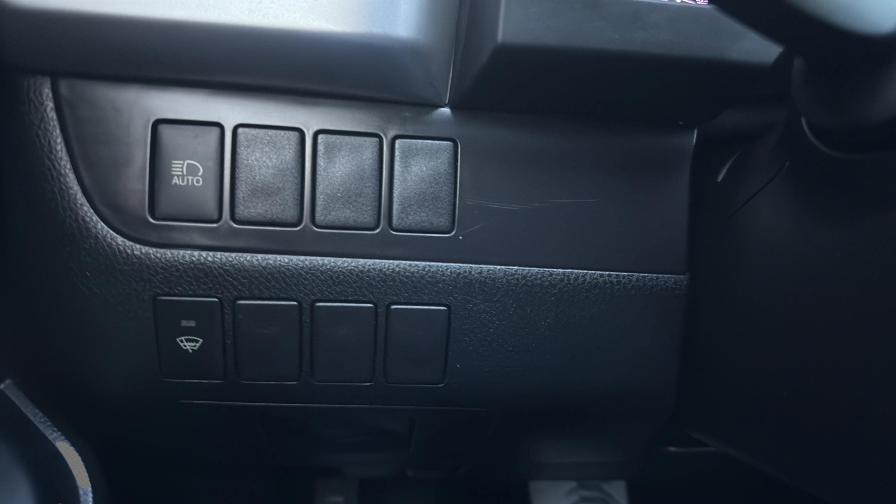 Used 2019 Toyota Highlander LE FWD image 23