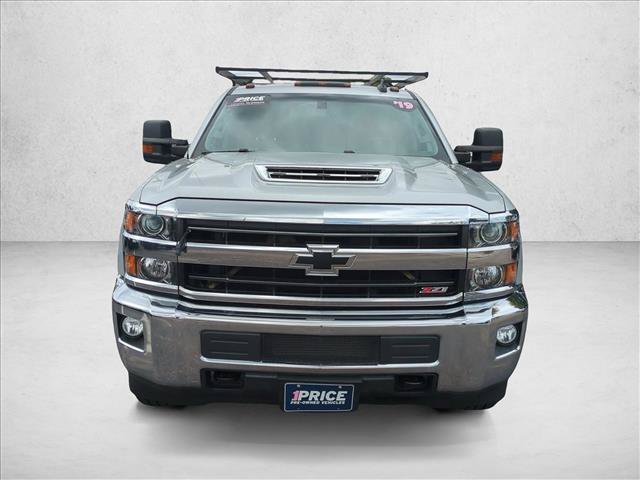 Used 2019 Chevrolet Silverado 2500 LT w/ LT Convenience Package AWD/4WD image 2