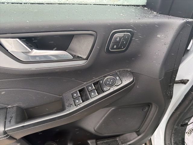 Used 2025 Ford Escape Platinum image 15