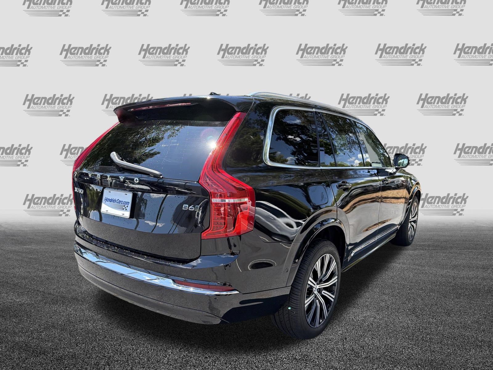 Used 2023 Volvo XC90 B6 Plus AWD/4WD image 9