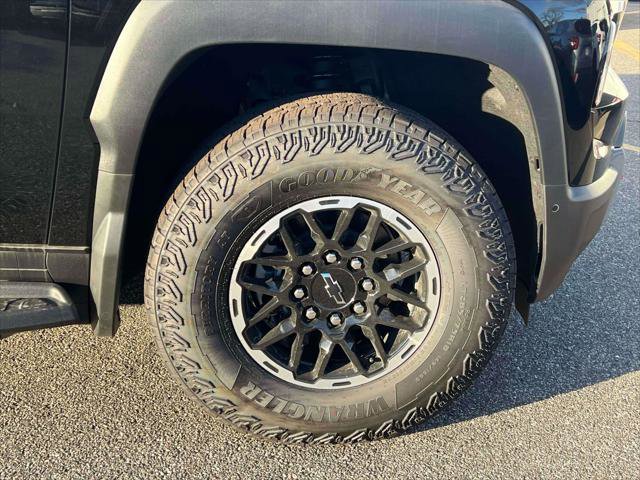 New 2026 Chevrolet Silverado EV Trail Boss w/ Premium Package image 6