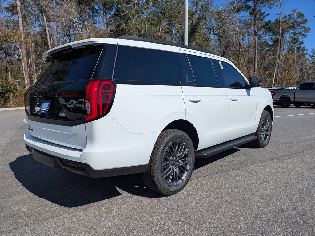 New 2026 Ford Expedition Platinum w/ Stealth Appearance Package video 4