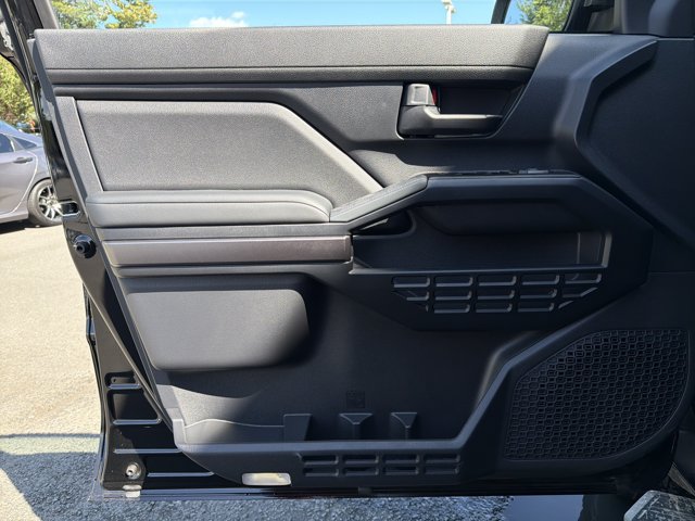 Used 2026 Toyota 4Runner SR5 AWD/4WD image 10