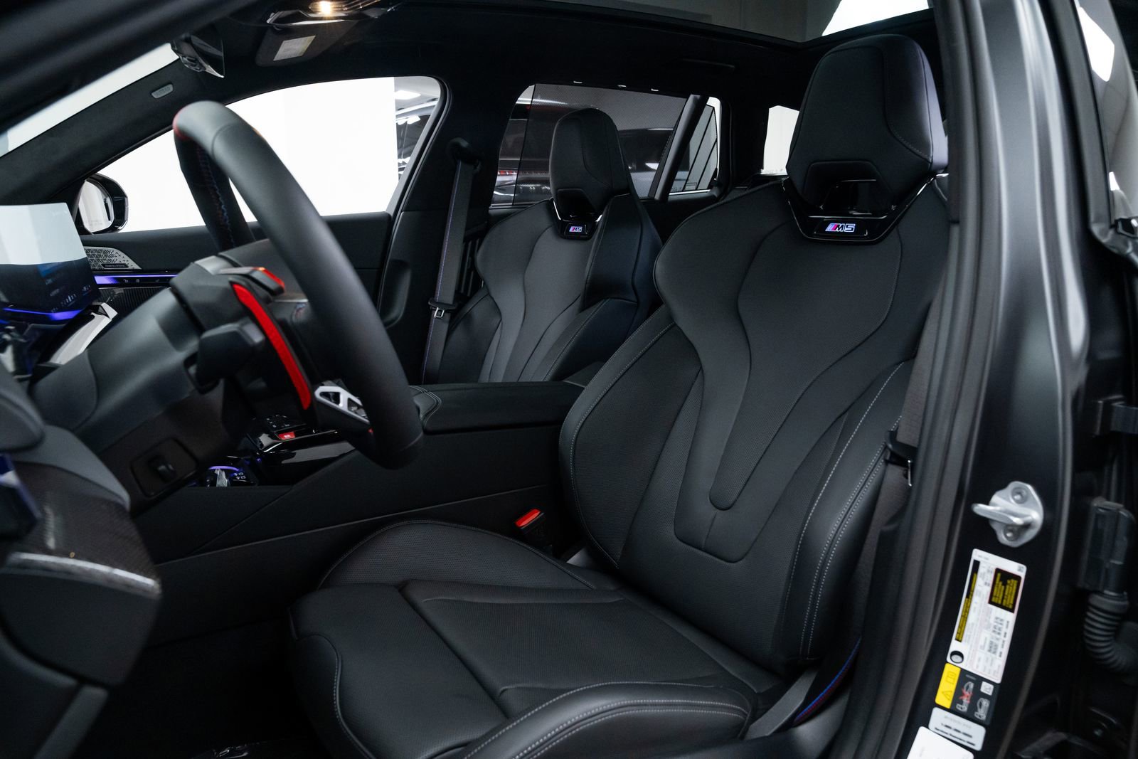 Used 2025 BMW M5 Touring image 20