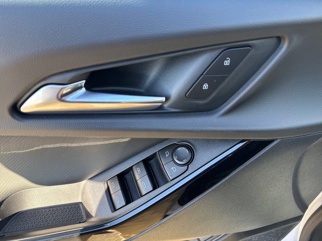 New 2026 Chevrolet Equinox LT w/ Convenience Package II image 13