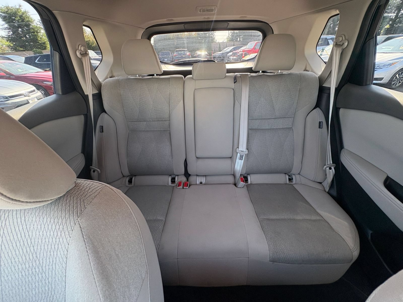 Used 2025 Nissan Rogue SV FWD image 40