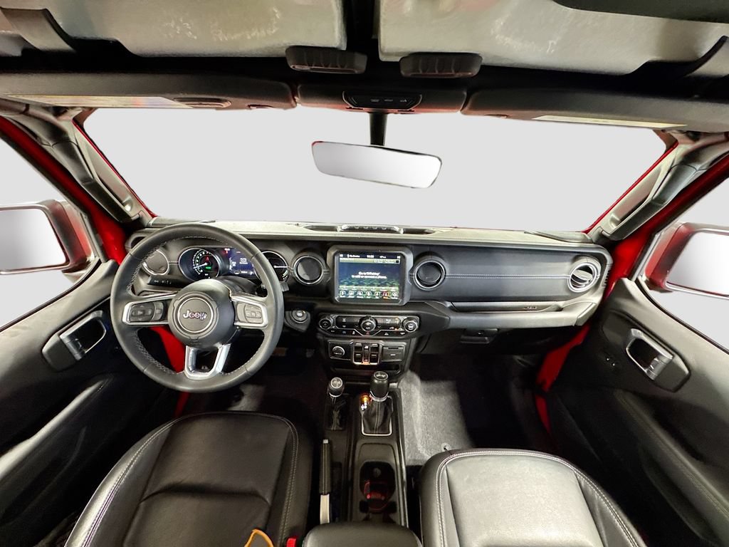 Used 2023 Jeep Wrangler Unlimited Sahara AWD/4WD image 14