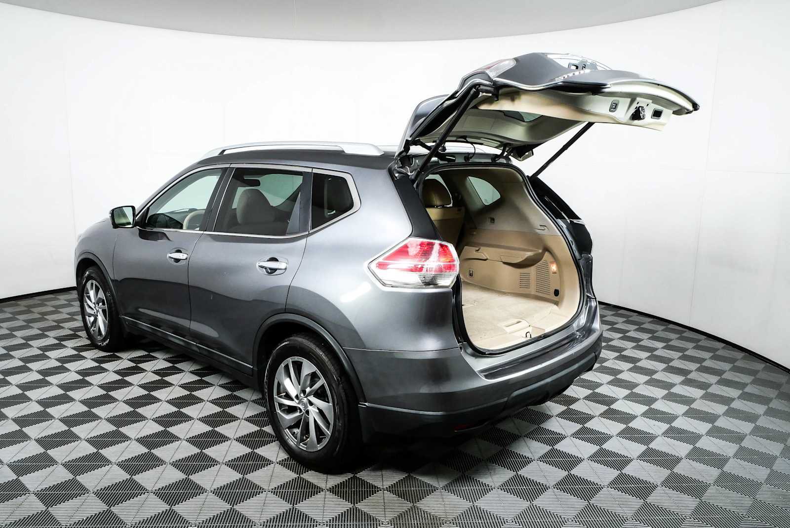 Used 2014 Nissan Rogue SL w/ SL Premium Package FWD image 33