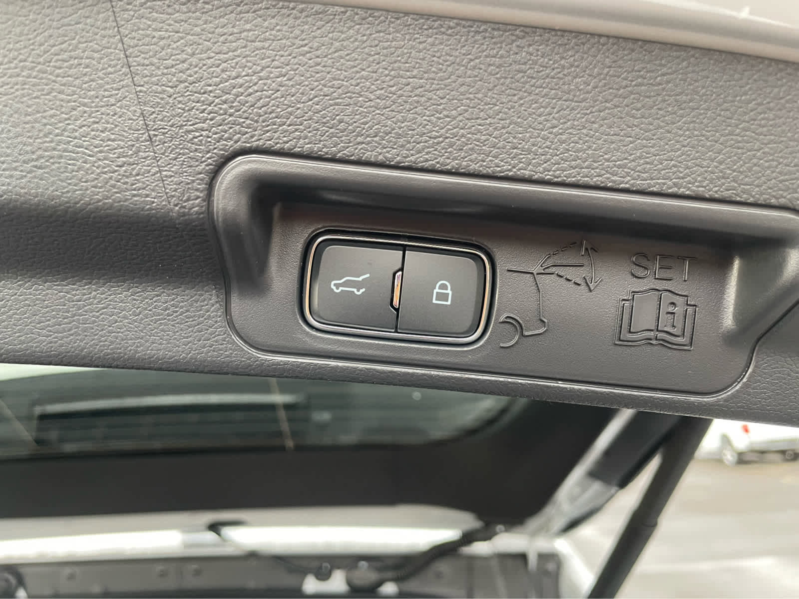 Used 2026 Ford Explorer ST-Line w/ ST-Line Street Pack image 12