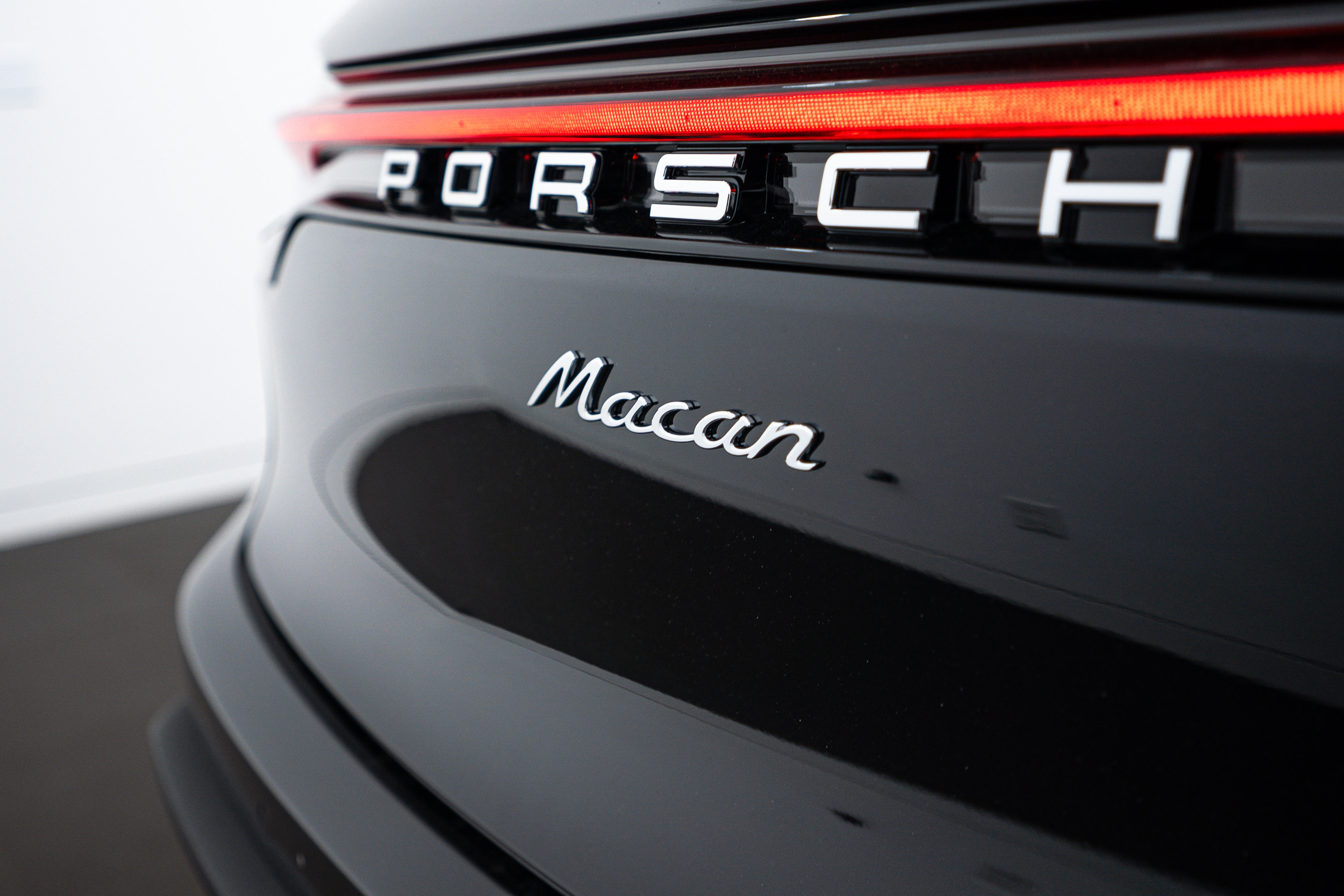 New 2025 Porsche Macan image 26